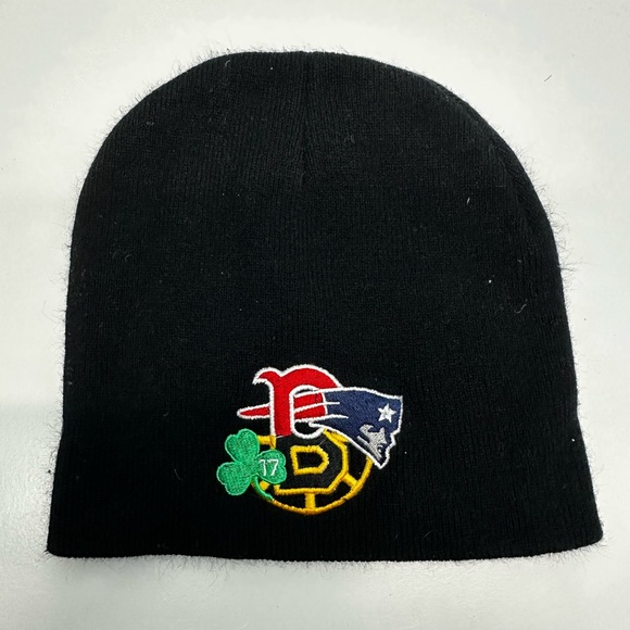 Unisex Black Boston Beanie Winter Hat Patriots Bruins Celtics Redsox 4 In 1 Logo - Picture 1 of 4